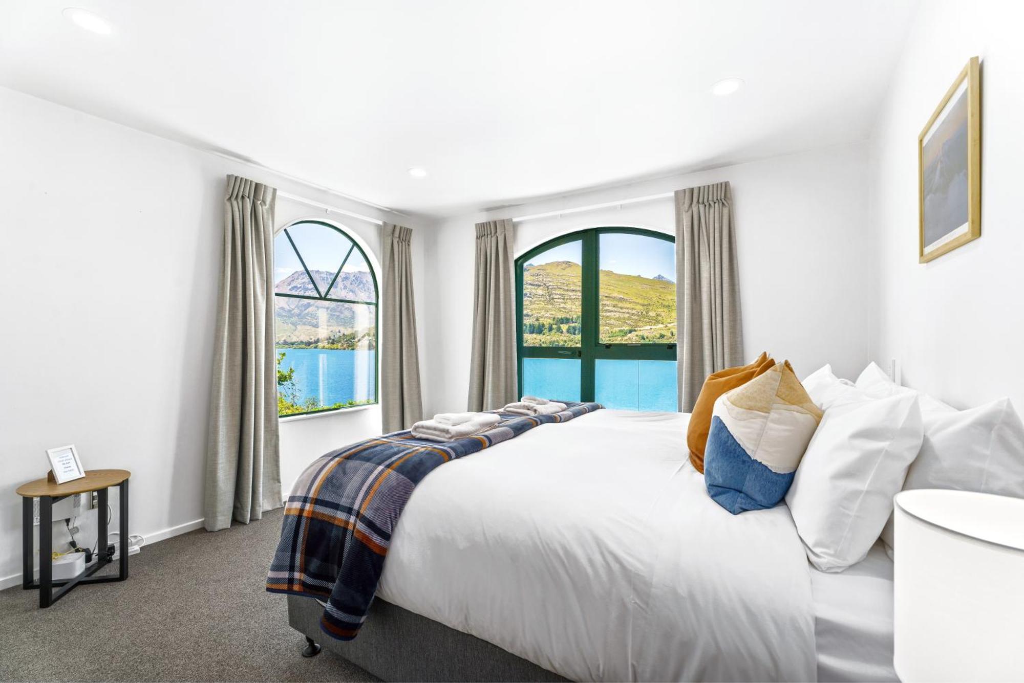 Lakefront Living At Remarkables Retreat - Eight Queenstown Buitenkant foto