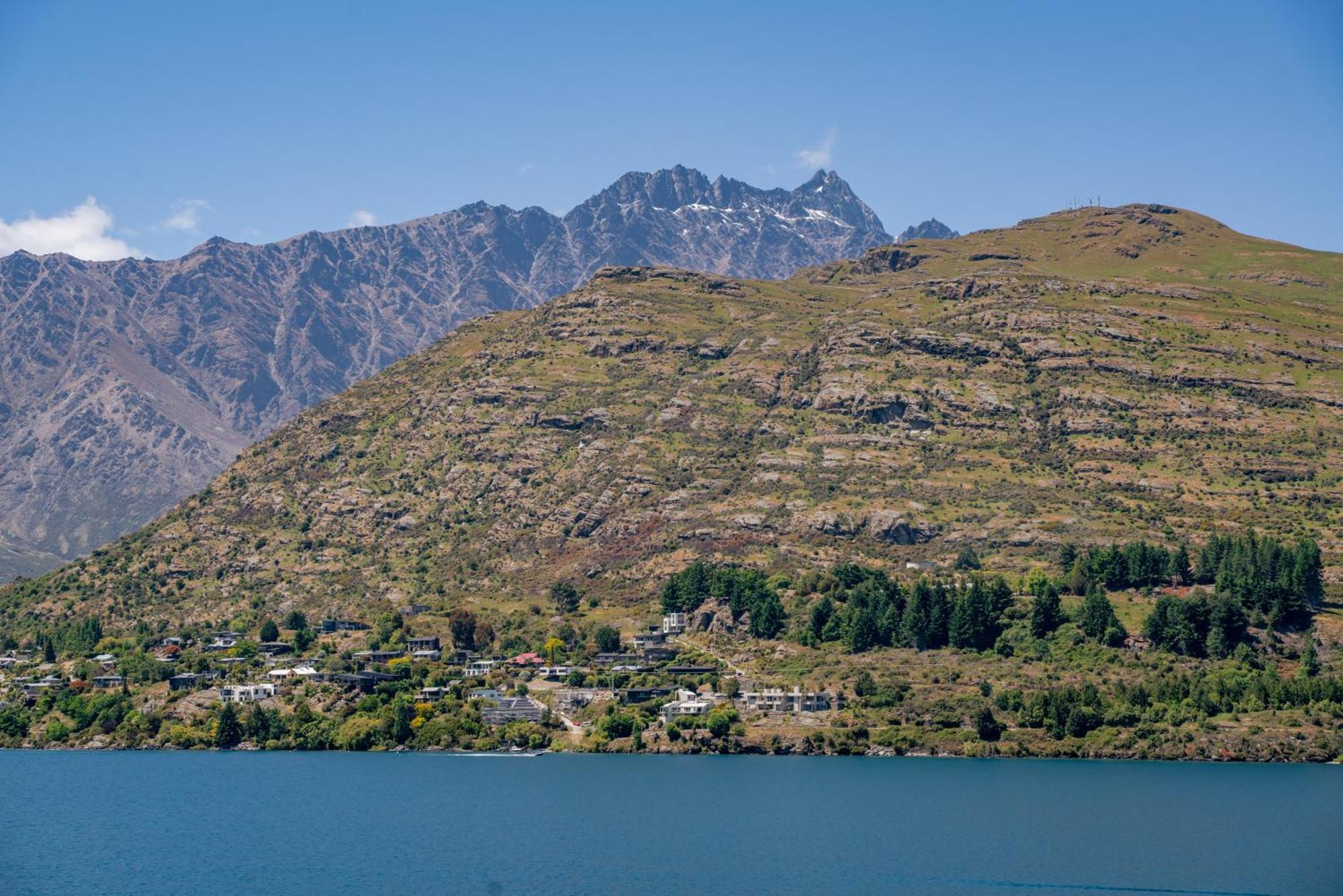 Lakefront Living At Remarkables Retreat - Eight Queenstown Buitenkant foto