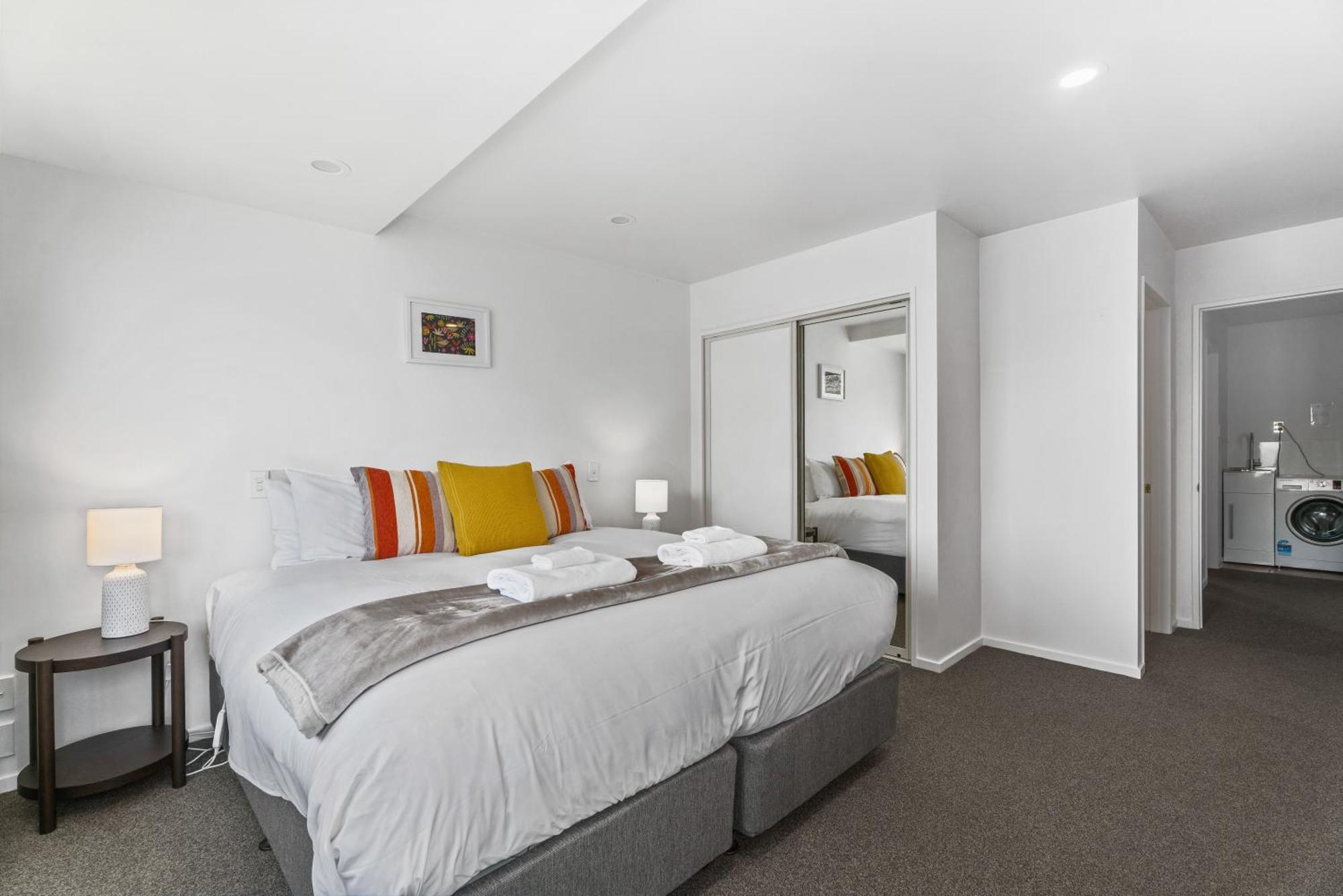 Lakefront Living At Remarkables Retreat - Eight Queenstown Buitenkant foto