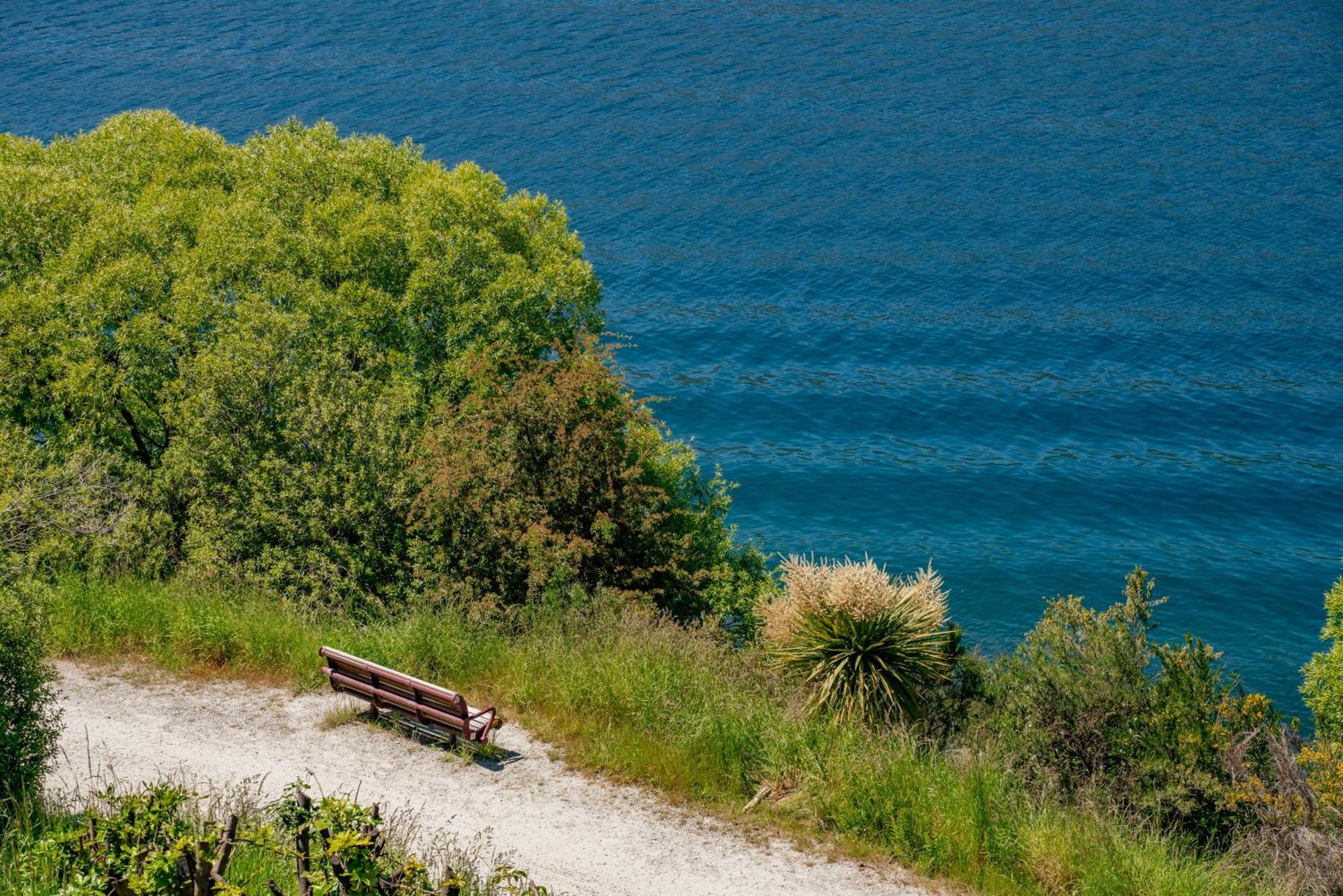 Lakefront Living At Remarkables Retreat - Eight Queenstown Buitenkant foto