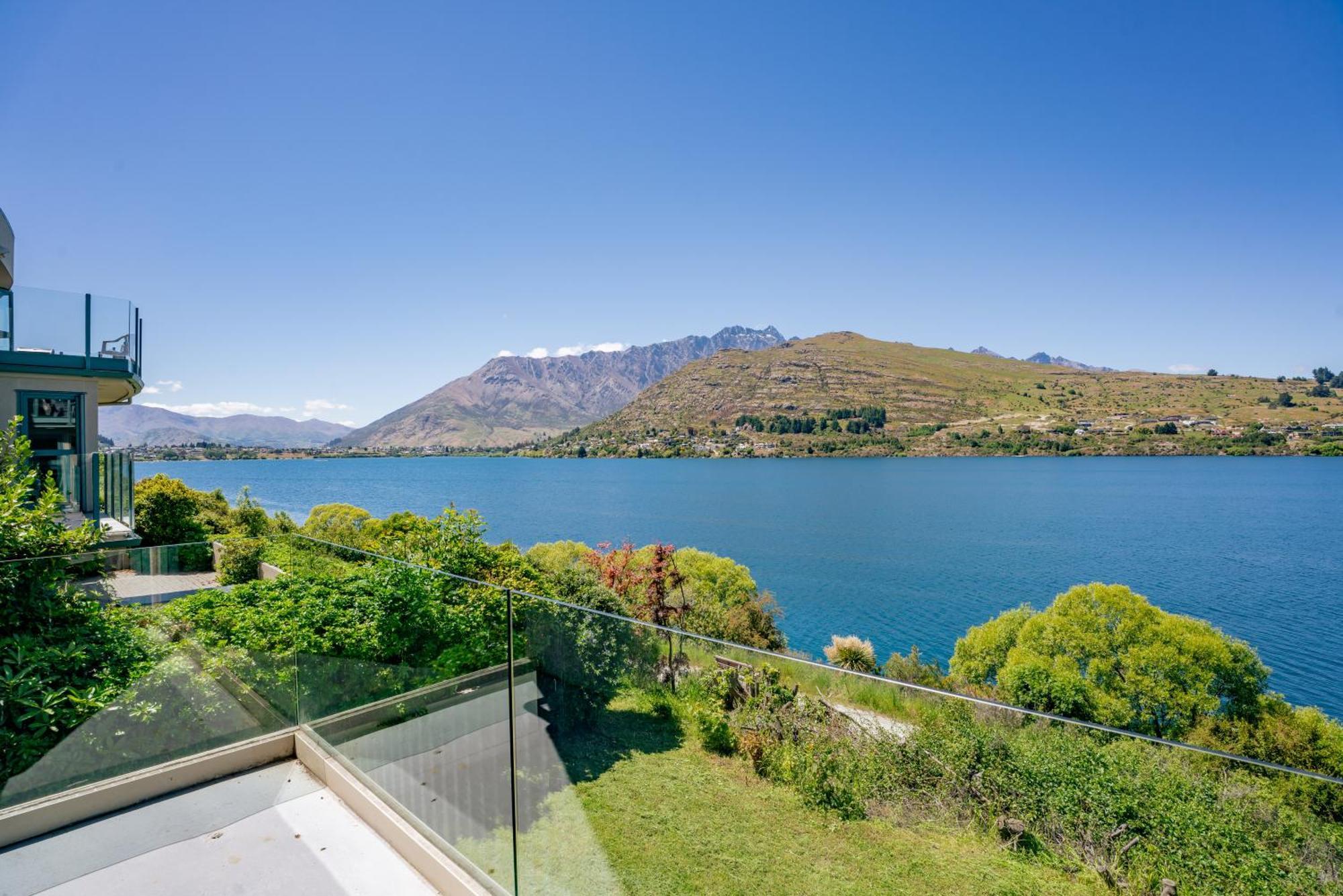 Lakefront Living At Remarkables Retreat - Eight Queenstown Buitenkant foto